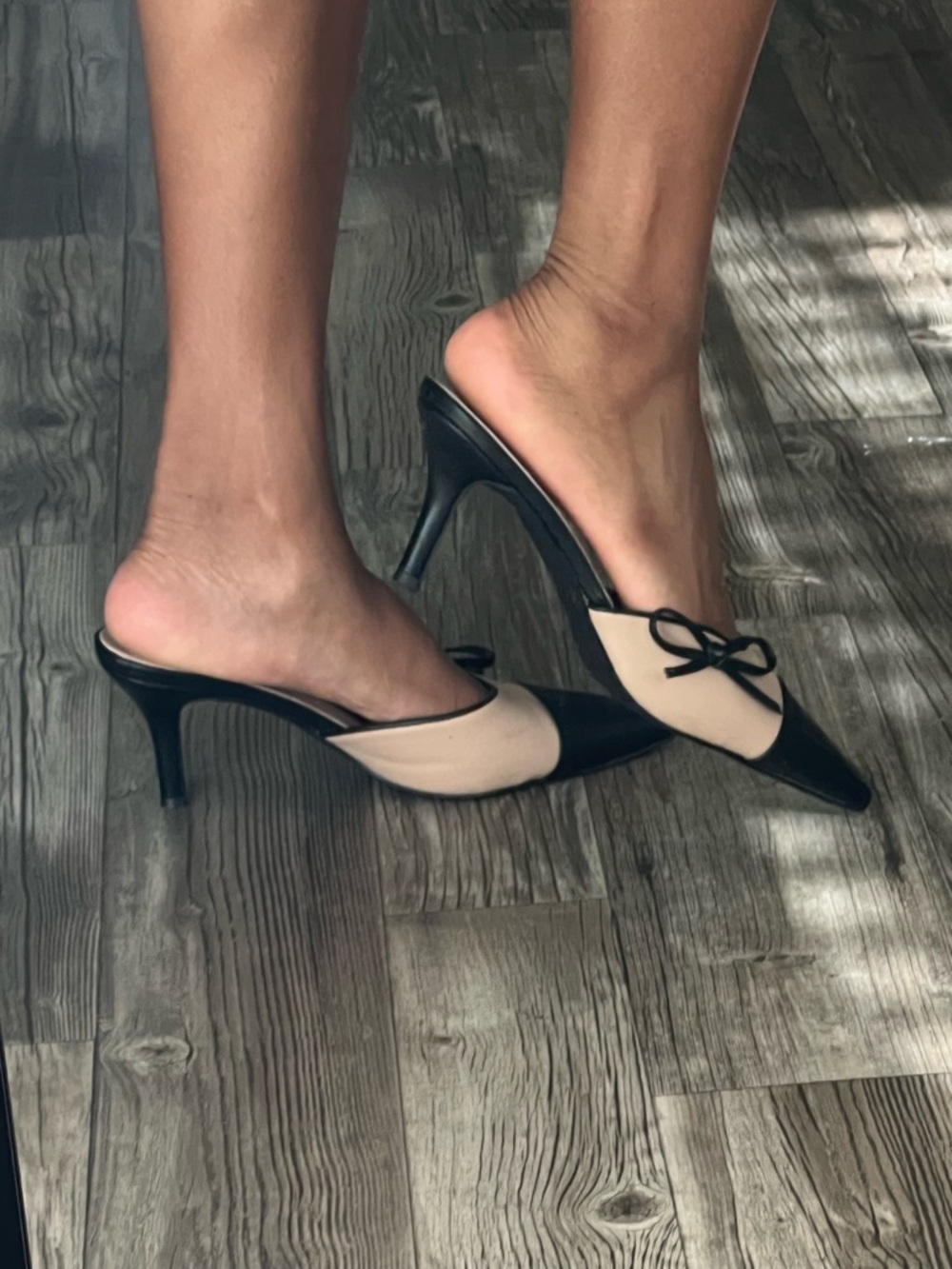 Coutgo Two-Tone Pointed Toe Mule in Beige and Black - Picture 5 of 6